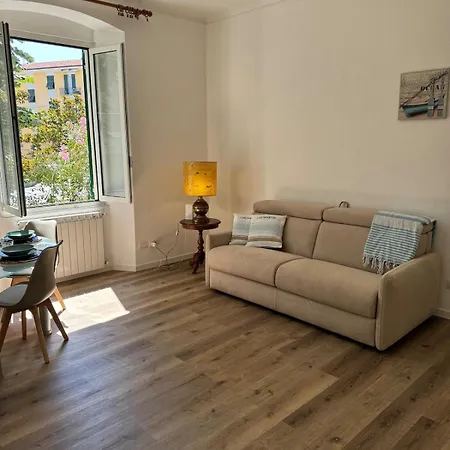 Gube House Daire Roma